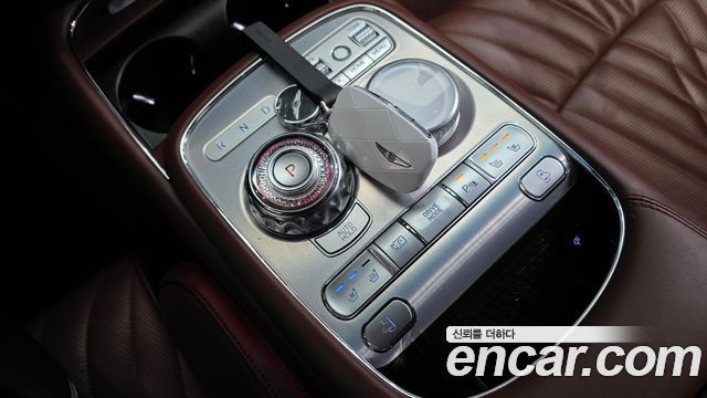 Genesis G90 2023 — photo 12