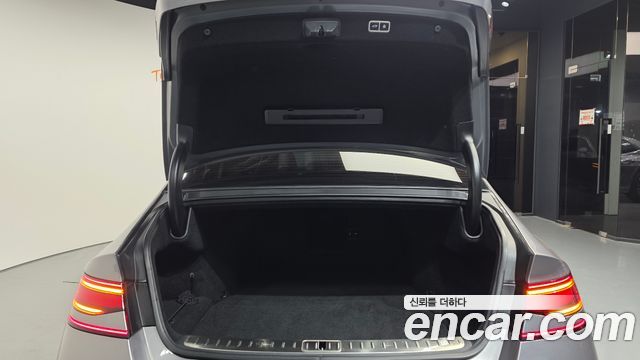 Genesis G90 2023 — photo 26