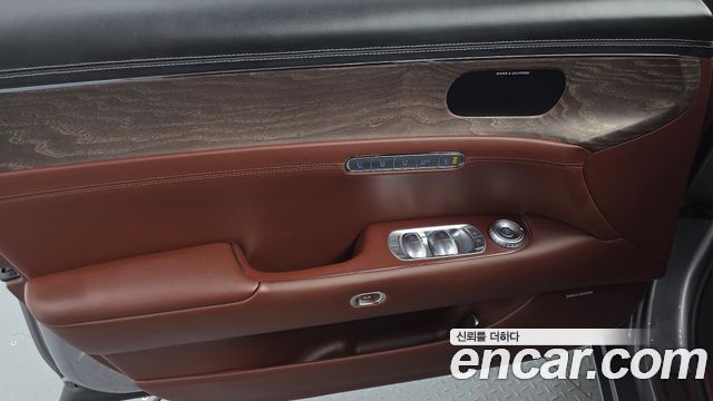 Genesis G90 2023 — photo 14