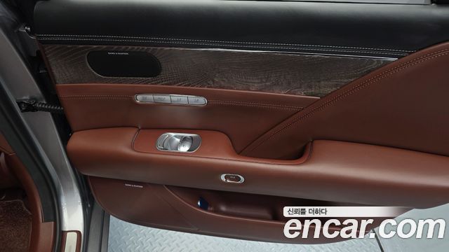 Genesis G90 2023 — photo 15