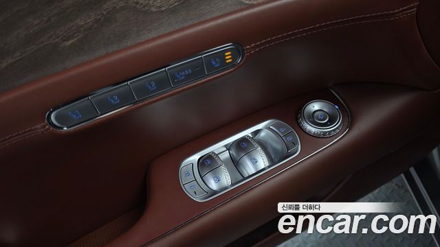 Genesis G90 2023 — photo 27