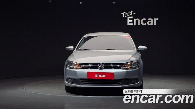 Volkswagen Jetta 2011 — photo 3