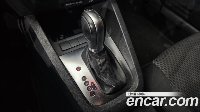 Volkswagen Jetta 2011 — photo 9