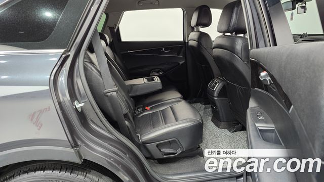 Kia Sorento 2016 — photo 17