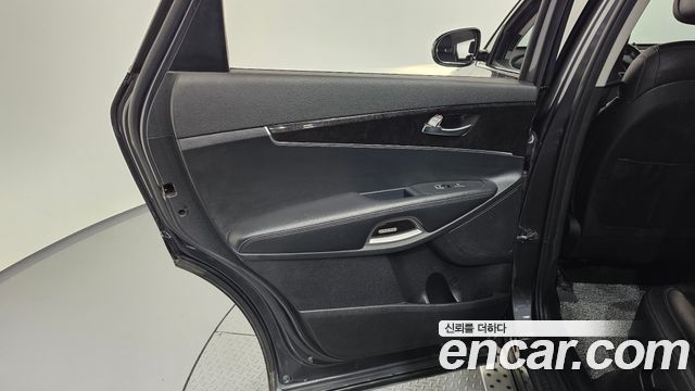 Kia Sorento 2016 — photo 15