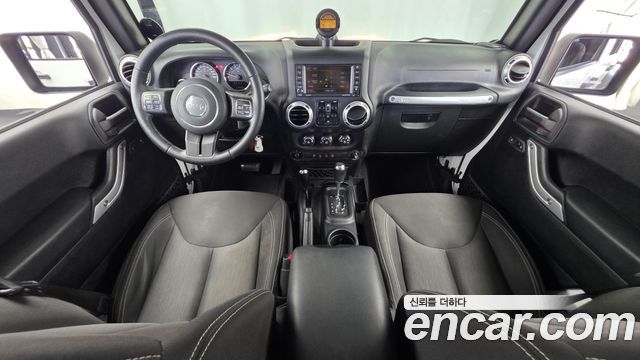 Jeep Wrangler 2016 — photo 7