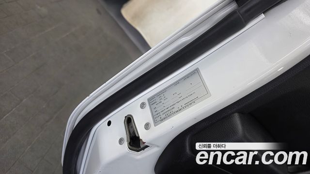 Jeep Wrangler 2016 — photo 19