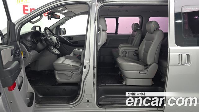 Hyundai Starex 2016 — photo 13