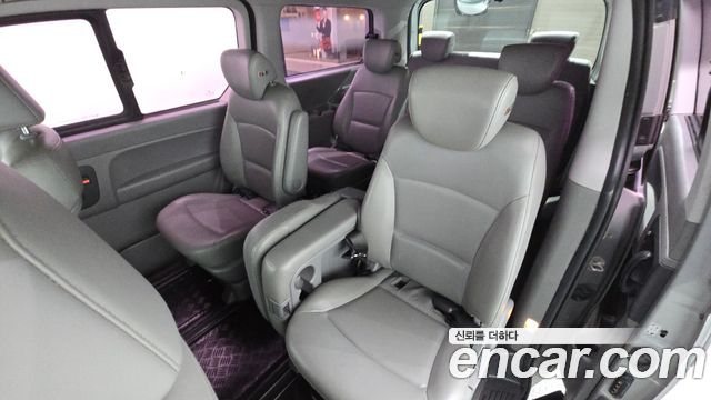 Hyundai Starex 2016 — photo 18