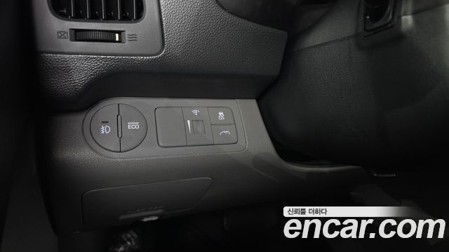 Hyundai Starex 2016 — photo 22