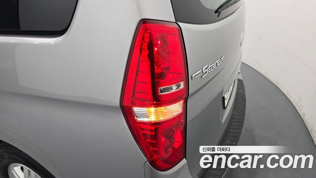 Hyundai Starex 2016 — photo 9
