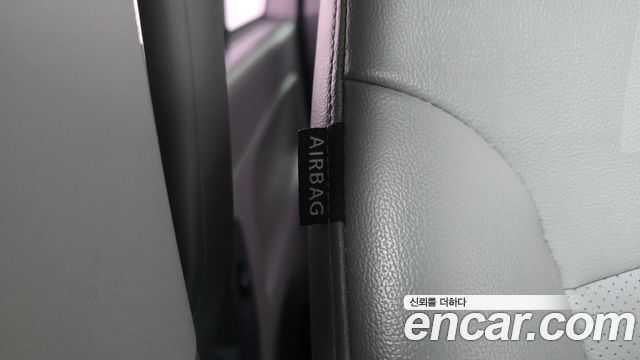 Hyundai Starex 2016 — photo 30