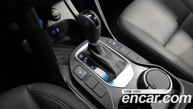 Hyundai Santafe 2016 — photo 12