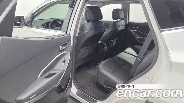 Hyundai Santafe 2016 — photo 18
