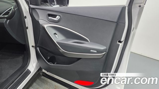 Hyundai Santafe 2016 — photo 14