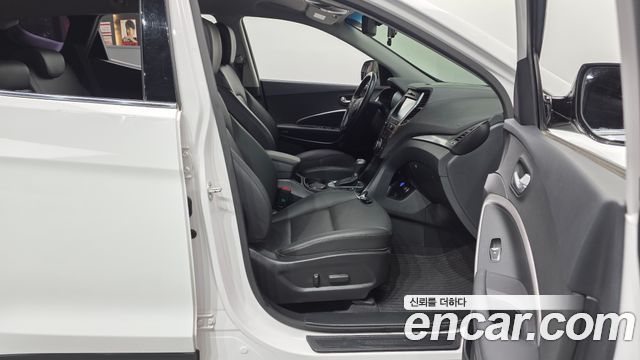 Hyundai Santafe 2016 — photo 16