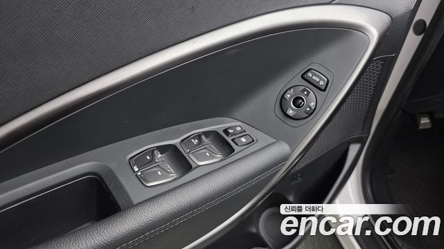 Hyundai Santafe 2016 — photo 27