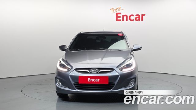 Hyundai Accent 2014 — photo 3