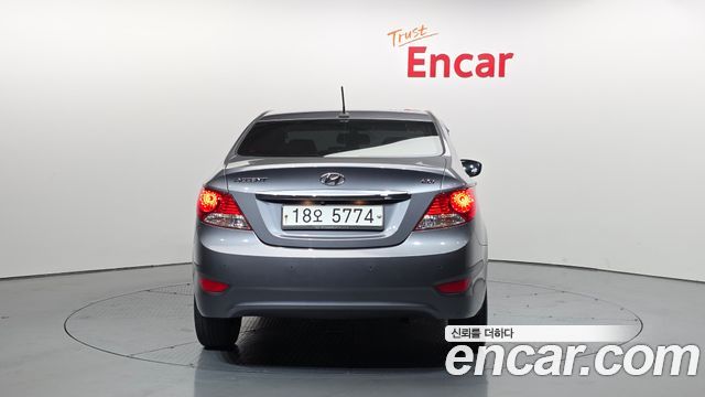 Hyundai Accent 2014 — photo 4