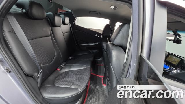 Hyundai Accent 2014 — photo 19