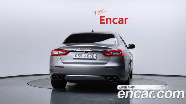 Maserati Quattroporte 2017 — photo 4
