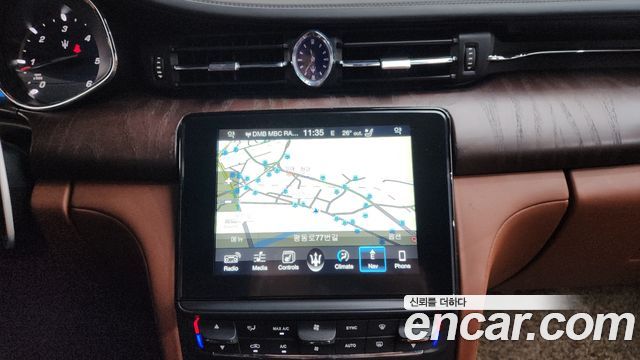 Maserati Quattroporte 2017 — photo 18