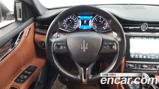Maserati Quattroporte 2017 — photo 19