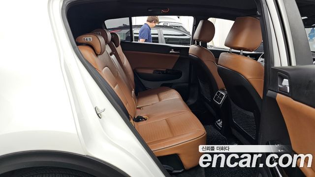 Kia Sportage 2017 — photo 12