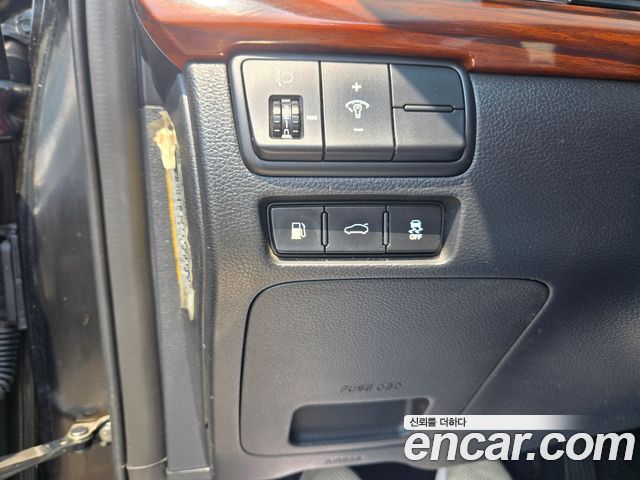 Kia K7 2017 — photo 8