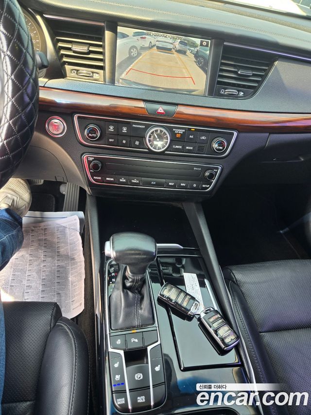 Kia K7 2017 — photo 12