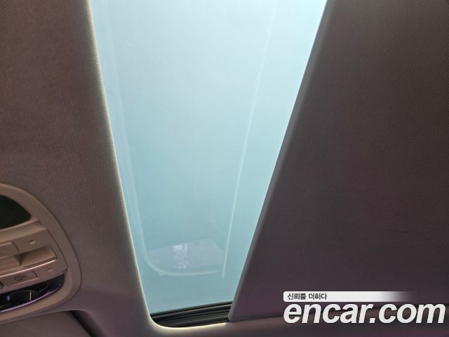 Kia K7 2017 — photo 15
