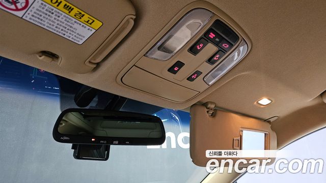 Kia Canival 2016 — photo 29