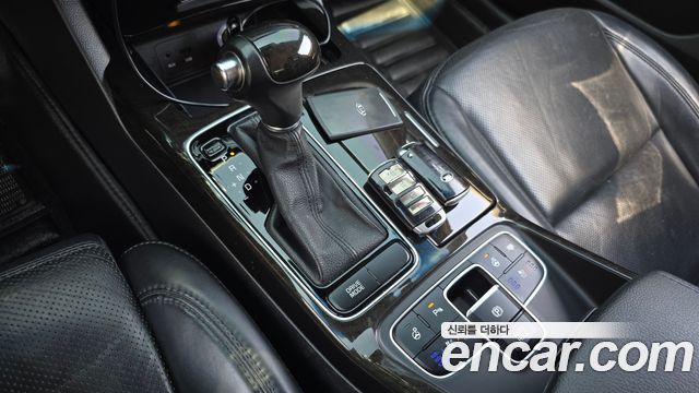 Kia K7 2014 — photo 9