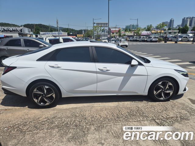 Hyundai AVANTE 2022 — photo 6