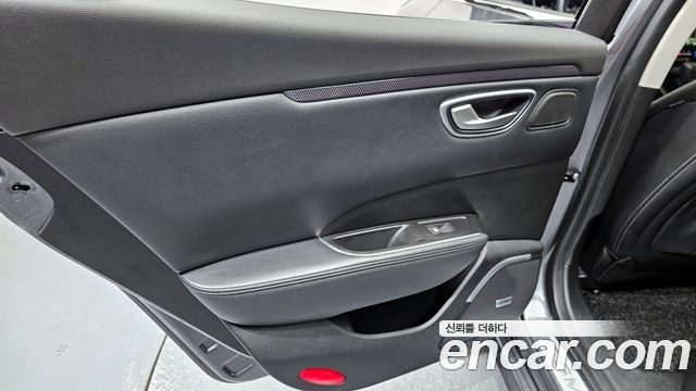 Renault Korea SM6 2016 — photo 15