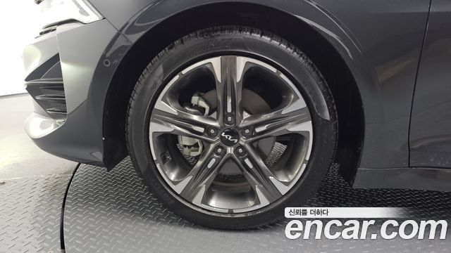 Kia K5 2022 — photo 5