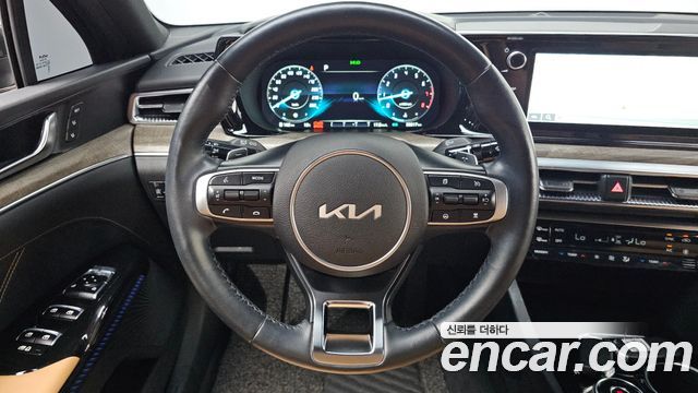 Kia K5 2022 — photo 13