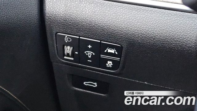 Kia K5 2022 — photo 14