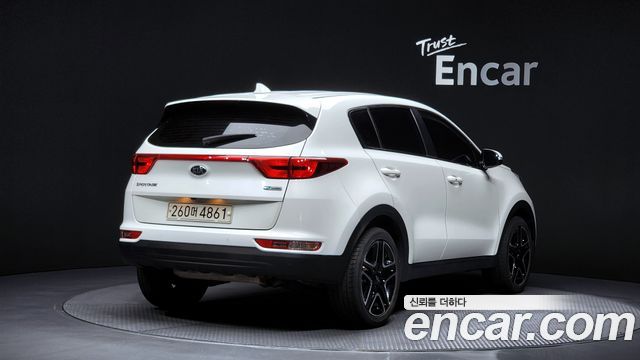Kia Sportage 2018 — photo 2