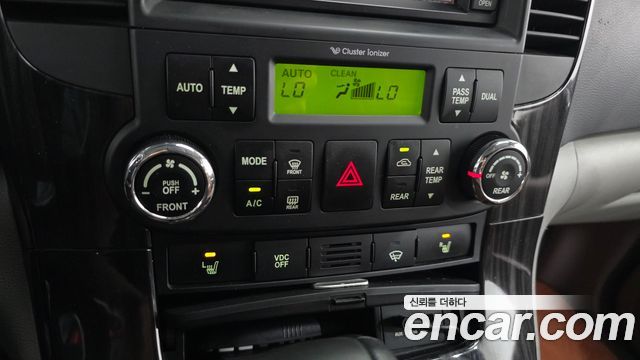 Kia Canival 2013 — photo 16