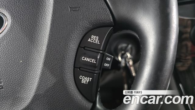 Kia Canival 2013 — photo 19