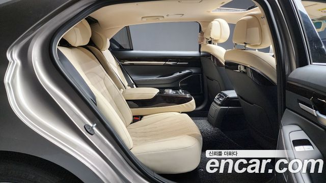 Genesis G90 2021 — photo 17
