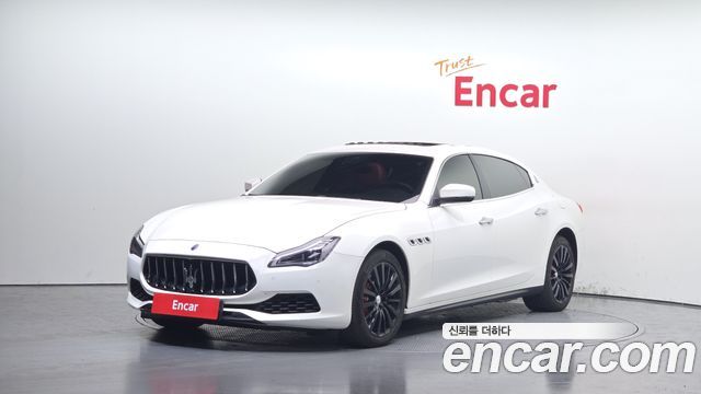 Maserati Quattroporte 2018 — photo 1