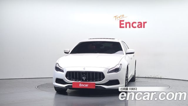 Maserati Quattroporte 2018 — photo 3