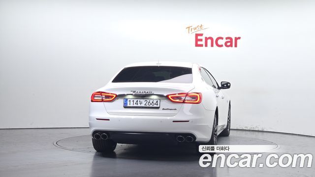 Maserati Quattroporte 2018 — photo 4