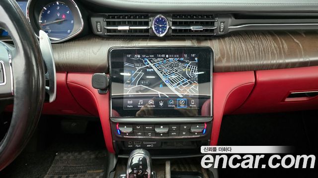 Maserati Quattroporte 2018 — photo 19