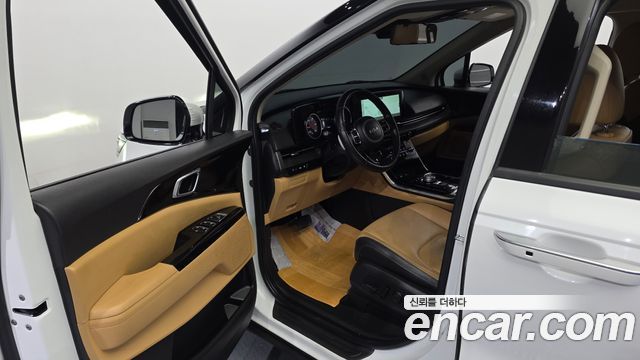 Kia Canival 2023 — photo 13