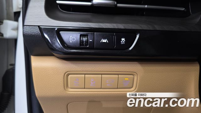 Kia Canival 2023 — photo 18
