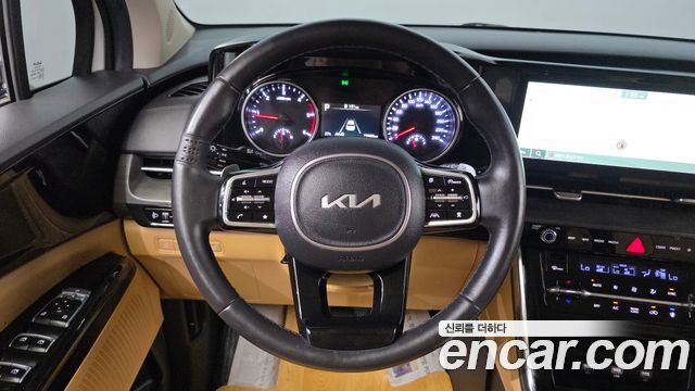 Kia Canival 2023 — photo 19