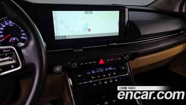 Kia Canival 2023 — photo 21